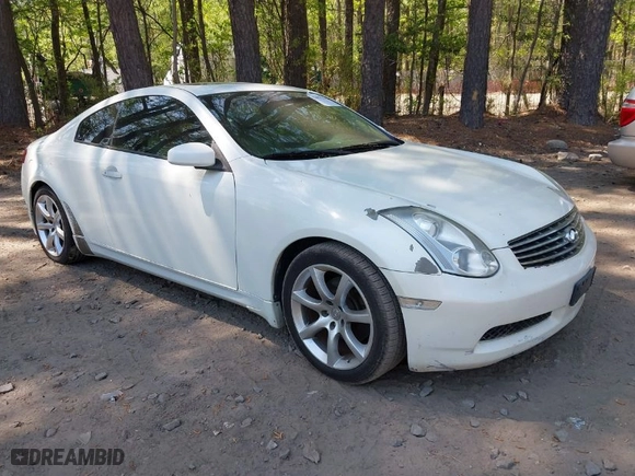 2006 Infiniti G35 Coupe with VIN JNKCV54E06M713613, listed as a IAAI auction lot 42083319 with 210,140 mi miles. Bid and sale history available at carsss.com. Image 1.