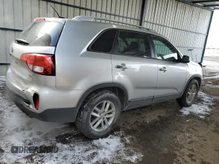2015 Kia Sorento LX with VIN 5XYKTDA71FG607305, listed as a Copart auction lot 45190415 with 93,535 mi miles and Salvage Title. Bid and sale history available at carsss.com. Image 3.