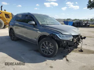 2022 Volkswagen Tiguan SE z VIN 3VV3B7AX2NM036550, wystawiony jako Copart lot #53786995 z przebiegiem 113 652 mil mil oraz Nie do naprawy • Non repairable. Historia ofert i sprzedaży dostępna na DreamBid. Obrazek 4.