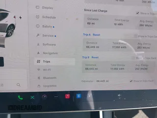 2020 Tesla Model Y Long Range with VIN 5YJYGDEE2LF044811, listed as a IAAI auction lot 41839136 with 68,445 mi miles and . Bid and sale history available at DreamBid. Image 15.