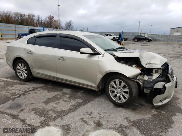 2013 Buick LaCrosse with VIN 1G4GA5E35DF331814, listed as a Copart auction lot 81316694 with 203,544 mi miles and Salvage Title. Bid and sale history available at carsss.com. Image 4.