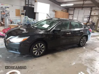 2017 Nissan Altima SV z VIN 1N4AL3AP6HC271962, wystawiony jako IAAI lot #41959995 z przebiegiem 87 157 mil mil oraz . Historia ofert i sprzedaży dostępna na DreamBid. Obrazek 14.