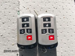 2020 Toyota Sienna LE с VIN 5TDJZ3DCXLS250685, выставлен на аукционе IAAI как лот 40939578 с пробегом 120 763 миль миль и . История ставок и продаж доступна на DreamBid. Изображение 11.