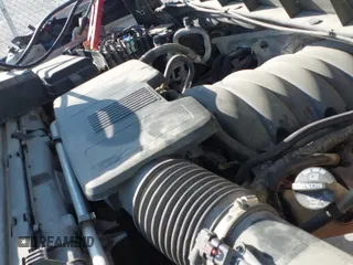 2020 Chevrolet Silverado 1500 Work Truck z VIN 3GCUYAEF4LG343200, wystawiony jako IAAI lot #38835339 z przebiegiem 91 524 mil mil oraz . Historia ofert i sprzedaży dostępna na DreamBid. Obrazek 25.