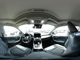2024 Toyota RAV4 Hybrid XLE Premium z VIN JTMB6RFV5RJ059437, wystawiony jako IAAI lot #42485203 z przebiegiem 4 200 mil mil oraz . Historia ofert i sprzedaży dostępna na DreamBid. Obrazek 20.