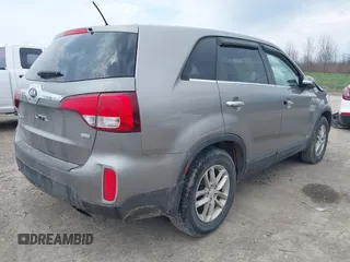 2015 Kia Sorento LX with VIN 5XYKTCA66FG570155, listed as a IAAI auction lot 42123965 with 110,748 mi miles and . Bid and sale history available at carsss.com. Image 4.