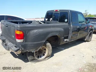 1998 Ford Ranger XL with VIN 1FTYR14U1WTA60680, listed as a IAAI auction lot 42033028 with 257,483 mi miles. Bid and sale history available at carsss.com. Image 4.