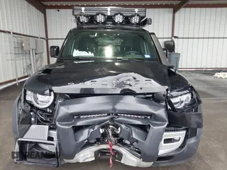 2023 Land Rover Defender S with VIN SALEJ7EX6P2137517, listed as a IAAI auction lot 41502561 with 13,998 mi miles and . Bid and sale history available at DreamBid. Image 12.