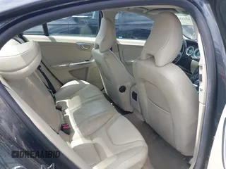2012 Volvo S60 T5 z VIN YV1622FS2C2033643, wystawiony jako IAAI lot #42133481 z przebiegiem 185 227 mil mil oraz . Historia ofert i sprzedaży dostępna na DreamBid. Obrazek 8.