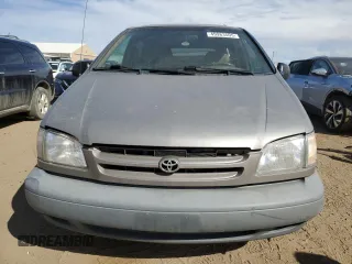 1999 Toyota Sienna LE with VIN 4T3ZF13C4XU142973, listed as a Copart auction lot 49983595 with 206,265 mi miles and Salvage Title. Bid and sale history available at carsss.com. Image 5.