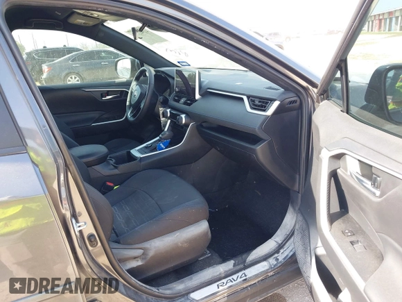 2024 Toyota RAV4 Hybrid SE with VIN 4T3T6RFV7RU161067, listed as a IAAI auction lot 41942992 with 11,952 mi miles and . Bid and sale history available at DreamBid. Image 5.