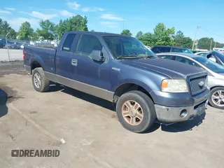2006 Ford F-150 XLT с VIN 1FTPX14546FA62013, выставлен на аукционе IAAI как лот 42526008 с пробегом 240 324 миль миль и . История ставок и продаж доступна на DreamBid. Изображение 1.