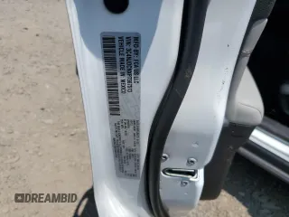 2023 Jeep Compass Limited z VIN 3C4NJDCNXPT567573, wystawiony jako Copart lot #59414545 z przebiegiem 13 504 mil mil oraz Szkoda całkowita • Salvage title. Historia ofert i sprzedaży dostępna na DreamBid. Obrazek 13.