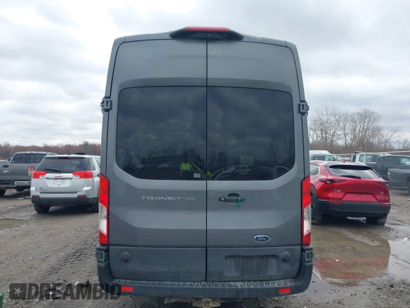 2023 Ford Transit Cargo z VIN 1FTBW3X86PKC01923, wystawiony jako IAAI lot #41886513 z przebiegiem 148 658 mil mil oraz . Historia ofert i sprzedaży dostępna na DreamBid. Obrazek 16.