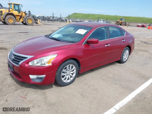 2015 Nissan Altima 2.5 with VIN 1N4AL3AP5FN348533, listed as a IAAI auction lot 41867253 with 104,817 mi miles. Bid and sale history available at carsss.com. Image 2.