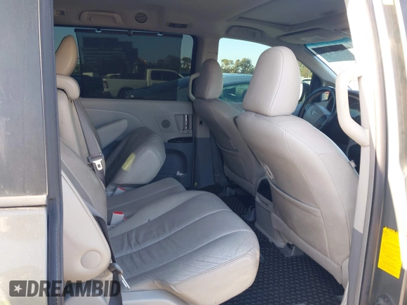2011 Toyota Sienna XLE AAS with VIN 5TDYK3DC6BS072856, listed as a IAAI auction lot 42684298 with 113,202 mi miles and . Bid and sale history available at DreamBid. Image 8.