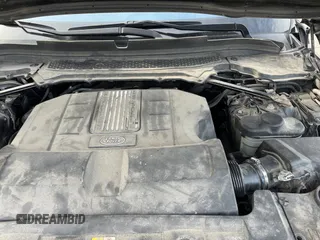 2016 Land Rover Range Rover Supercharged с VIN SALGS2EF7GA300505, выставлен на аукционе Copart как лот 52257725 с пробегом 172 937 миль миль и Списание • Salvage title. История ставок и продаж доступна на DreamBid. Изображение 7.
