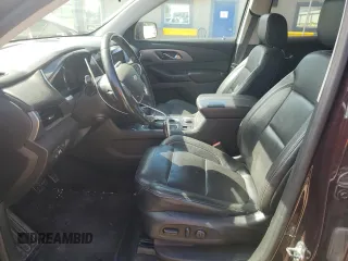2018 Chevrolet Traverse Premier z VIN 1GNERKKW3JJ127918, wystawiony jako Copart lot #55438525 z przebiegiem 134 336 mil mil oraz Szkoda całkowita • Salvage title. Historia ofert i sprzedaży dostępna na DreamBid. Obrazek 7.