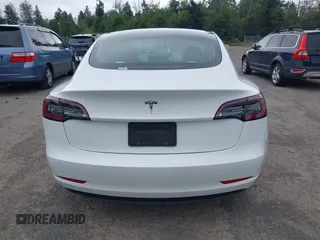 2023 Tesla Model 3 z VIN 5YJ3E1EA9PF431356, wystawiony jako IAAI lot #42620155 z przebiegiem 101 626 mil mil oraz . Historia ofert i sprzedaży dostępna na DreamBid. Obrazek 17.
