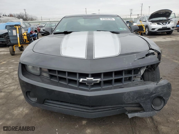 2013 Chevrolet Camaro LS with VIN 2G1FE1E30D9238052, listed as a Copart auction lot 41528105 with 167,902 mi miles and Salvage Title. Bid and sale history available at carsss.com. Image 5.