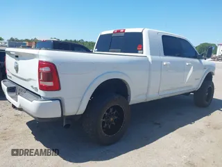 2019 Ram 2500 Laramie z VIN 3C6UR5NL2KG718789, wystawiony jako IAAI lot #42046325 z przebiegiem 54 965 mil mil oraz . Historia ofert i sprzedaży dostępna na DreamBid. Obrazek 4.