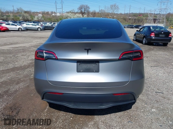 2024 Tesla Model Y Long Range with VIN 7SAYGDEE2RA311261, listed as a IAAI auction lot 41534010 with Not Provided miles and . Bid and sale history available at DreamBid. Image 17.