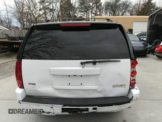 2013 GMC Yukon SLT with VIN 1GKS2CE09DR238626, listed as a IAAI auction lot 41758168 with 170,371 mi miles. Bid and sale history available at carsss.com. Image 16.