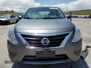 2016 Nissan Versa SV z VIN 3N1CN7AP6GL843199, wystawiony jako Copart lot #58585285 z przebiegiem 51 845 mil mil oraz Czysty tytuł • Clean title. Historia ofert i sprzedaży dostępna na DreamBid. Obrazek 5.
