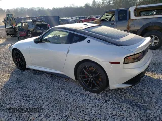 2023 Nissan Z Performance с VIN JN1BZ4BH8PM311206, выставлен на аукционе Copart как лот 41501215 с пробегом 16 300 миль миль и Списание • Salvage title. История ставок и продаж доступна на DreamBid. Изображение 2.