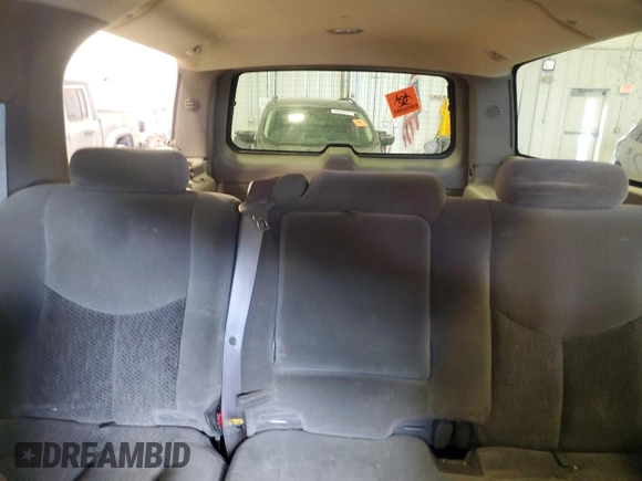 2004 Chevrolet Suburban LS with VIN 1GNFK16ZX4J242897, listed as a Copart auction lot 50256275 with 259,119 mi miles and Non Repairable. Bid and sale history available at carsss.com. Image 10.