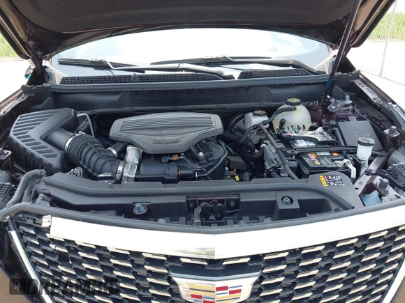 2020 Cadillac XT5 Premium Luxury AWD with VIN 1GYKNDRS6LZ200820, listed as a IAAI auction lot 42392960 with 17,957 mi miles and . Bid and sale history available at DreamBid. Image 10.