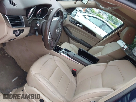 2015 Mercedes-Benz M 350 with VIN 4JGDA5HB1FA542885, listed as a IAAI auction lot 42284802 with 162,238 mi miles and . Bid and sale history available at DreamBid. Image 18.