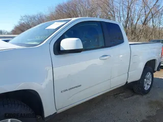 2021 Chevrolet Colorado 2WD LT with VIN 1GCHSCEA0M1159343, listed as a IAAI auction lot 41350637 with 35,529 mi miles. Bid and sale history available at carsss.com. Image 14.