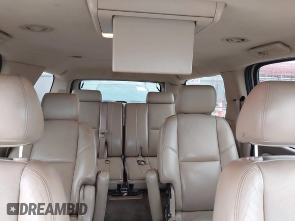 2011 GMC Yukon XL SLT with VIN 1GKS1KE01BR160725, listed as a IAAI auction lot 41587693 with 302,661 mi miles and . Bid and sale history available at carsss.com. Image 8.