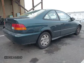 1998 Honda Civic DX with VIN 1HGEJ6227WL135537, listed as a IAAI auction lot 41530092 with 187,011 mi miles. Bid and sale history available at carsss.com. Image 4.