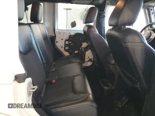 2015 Jeep Wrangler Unlimited Sahara with VIN 1C4BJWEG2FL620001, listed as a Copart auction lot 63914725 with 114,810 mi miles and Salvage title. Bid and sale history available at DreamBid. Image 10.