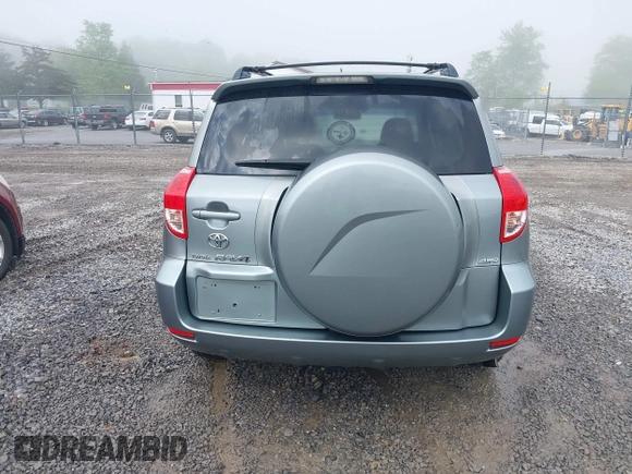 2008 Toyota RAV4 Limited с VIN JTMBD31V386076023, выставлен на аукционе IAAI как лот 42256880 с пробегом 200 495 миль миль и . История ставок и продаж доступна на DreamBid. Изображение 16.