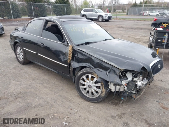 2004 Hyundai Sonata GLS with VIN KMHWF35HX4A068682, listed as a IAAI auction lot 41933856 with 127,508 mi miles. Bid and sale history available at carsss.com. Image 1.