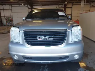 2012 GMC Yukon SLT with VIN 1GKS2CE03CR134986, listed as a IAAI auction lot 41352570 with 141,098 mi miles. Bid and sale history available at carsss.com. Image 12.