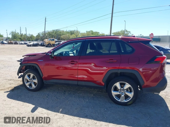2021 Toyota RAV4 Hybrid LE with VIN 4T3B6RFV3MU047815, listed as a IAAI auction lot 41803677 with 98,992 mi miles. Bid and sale history available at carsss.com. Image 15.