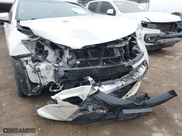 2015 Toyota Camry Hybrid LE with VIN 4T1BD1FK0FU175597, listed as a IAAI auction lot 41455315 with 116,380 mi miles. Bid and sale history available at carsss.com. Image 6.