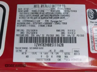 2008 Ford Mustang GT Deluxe z VIN 1ZVHT82H885111628, wystawiony jako IAAI lot #42522595 z przebiegiem 98 043 mil mil oraz . Historia ofert i sprzedaży dostępna na DreamBid. Obrazek 9.