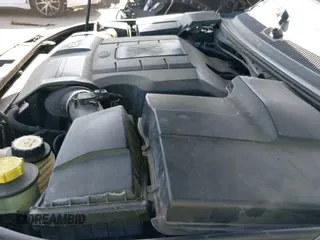 2010 Land Rover Range Rover Sport HSE Lux z VIN SALSK2D45AA218841, wystawiony jako IAAI lot #42575506 z przebiegiem Nie podano mil oraz . Historia ofert i sprzedaży dostępna na DreamBid. Obrazek 12.