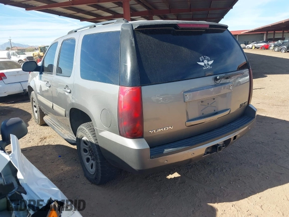 2007 GMC Yukon SLT with VIN 1GKFC13J67J111074, listed as a IAAI auction lot 41459309 with 212,753 mi miles. Bid and sale history available at carsss.com. Image 3.