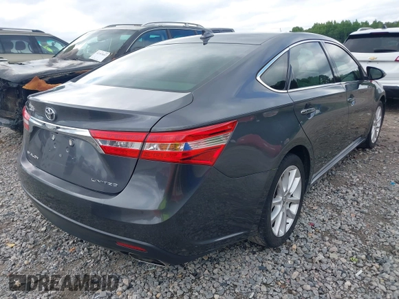 2013 Toyota Avalon XLE z VIN 4T1BK1EB0DU073513, wystawiony jako IAAI lot #42364719 z przebiegiem 208 242 mil mil oraz . Historia ofert i sprzedaży dostępna na DreamBid. Obrazek 4.