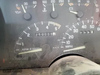 1993 Chevrolet C/K 1500 with VIN 1GCEC14K7PZ173387, listed as a Copart auction lot 87229964 with 2,500,084 mi miles and Salvage Title. Bid and sale history available at carsss.com. Image 9.