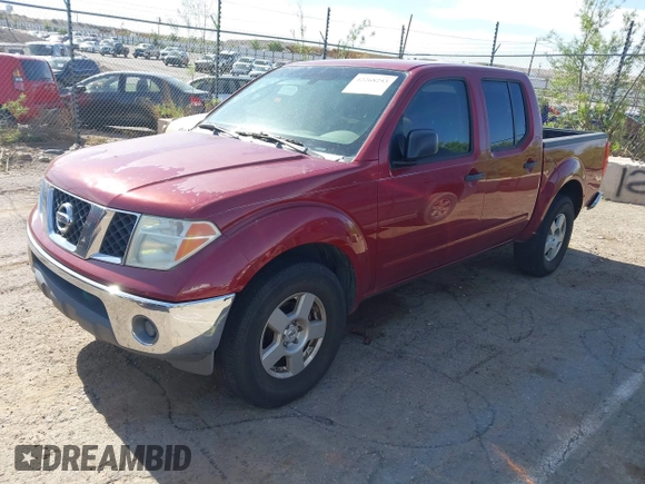 2008 Nissan Frontier SE z VIN 1N6AD07UX8C445256, wystawiony jako IAAI lot #42268253 z przebiegiem 174 692 mil mil oraz . Historia ofert i sprzedaży dostępna na DreamBid. Obrazek 18.