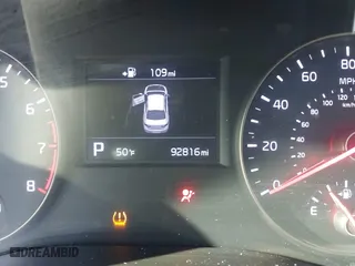 2017 Kia Cadenza Premium with VIN KNALC4J12H5039445, listed as a IAAI auction lot 41586814 with 92,816 mi miles. Bid and sale history available at carsss.com. Image 16.