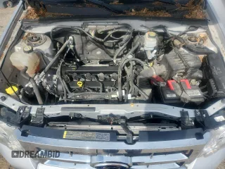 2012 Ford Escape XLS z VIN 1FMCU0C79CKC84677, wystawiony jako Copart lot #64234045 z przebiegiem 138 562 mil mil oraz Czysty tytuł • Clean title. Historia ofert i sprzedaży dostępna na DreamBid. Obrazek 12.