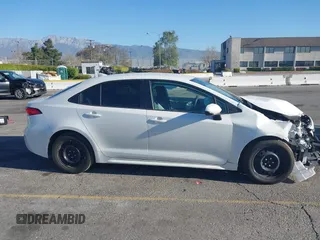 2020 Toyota Corolla LE with VIN 5YFEPRAEXLP062290, listed as a IAAI auction lot 41858318 with 80,692 mi miles. Bid and sale history available at carsss.com. Image 13.